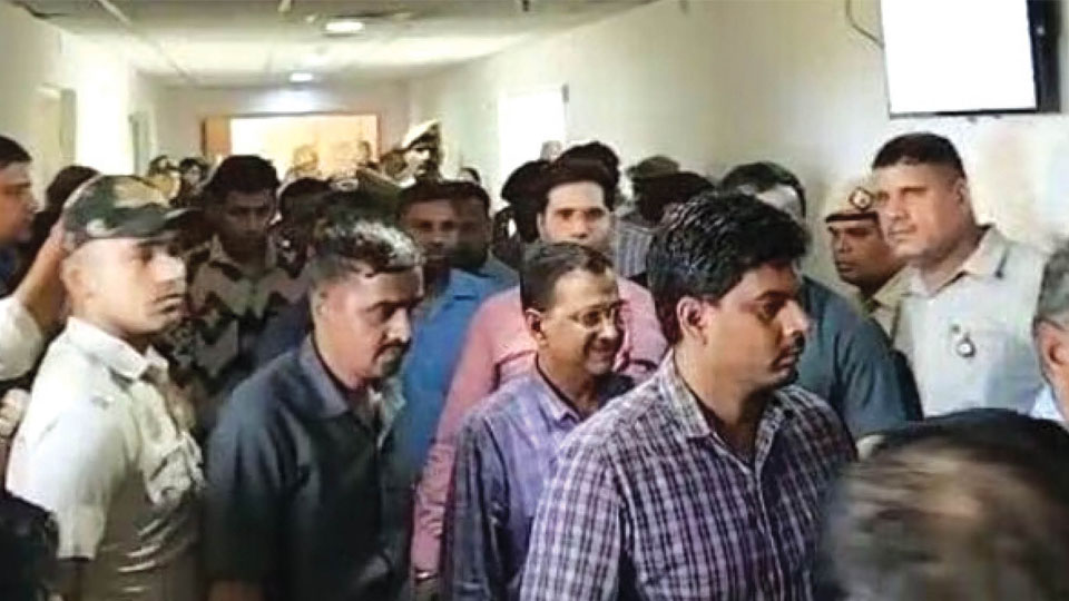 Delhi AAP Office sealed off: Minister