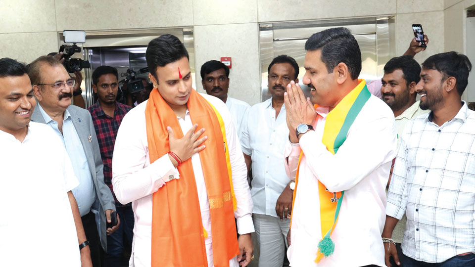 Yaduveer thanks party, visits BJP Office
