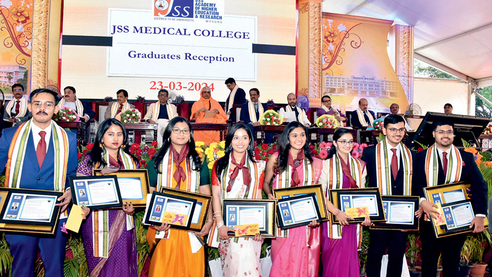 Graduates’ Reception at JSS Medical College
