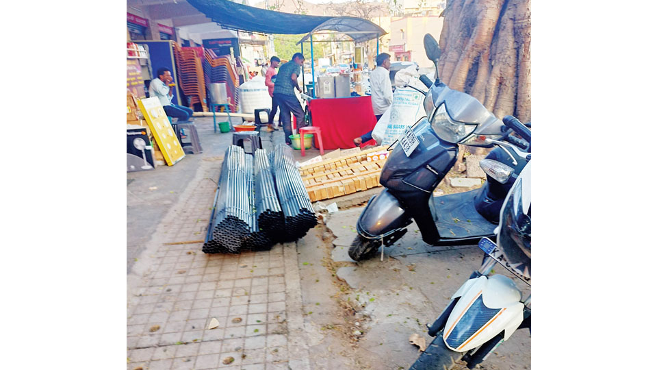 Heavy encroachment of Vidyaranyapuram footpaths