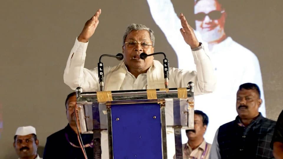Siddu challenges Modi to give proof of Congress corruption