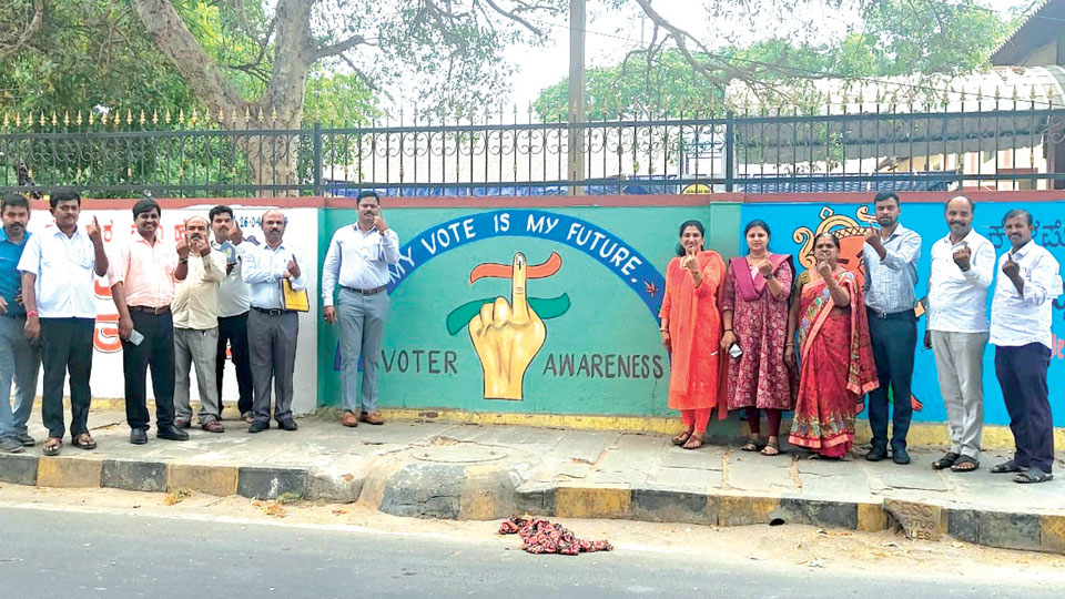 Voter awareness through wall paintings