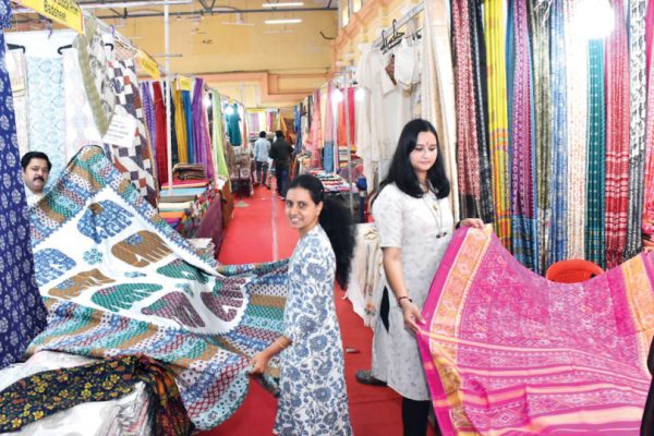 Umang Silk Expo till June 2