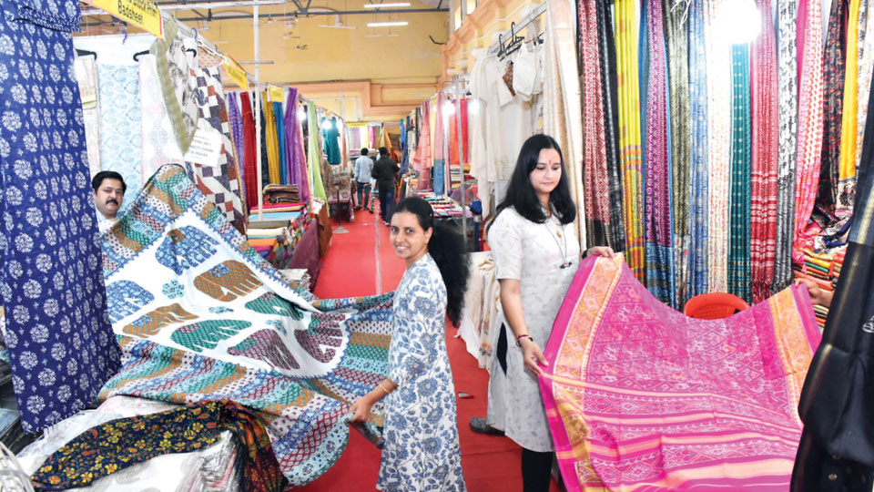 Umang Silk Expo till June 2
