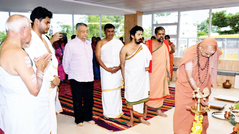 Yadathore Swamiji blesses new campus of Nypunya School