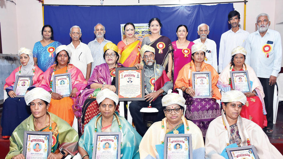 Jeevanadi Cauvery Awards presented to teachers