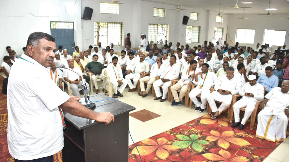Congress candidate Marithibbegowda holds meeting