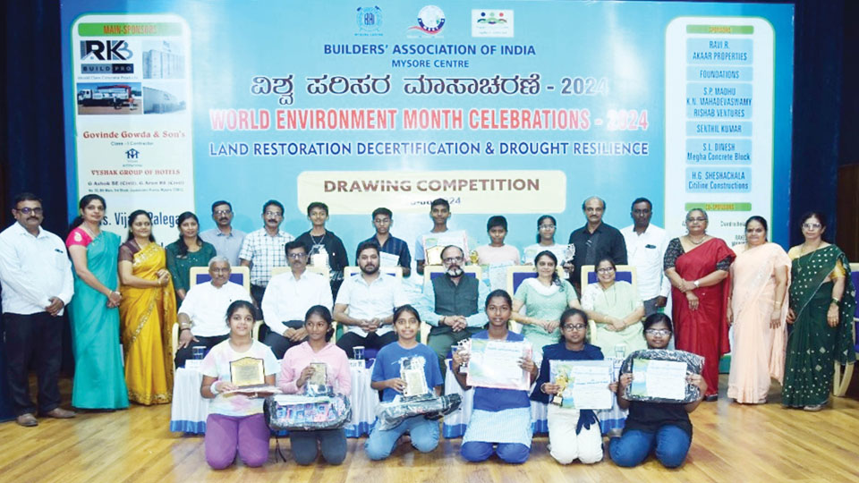 BAI distributes prizes to winners of Environment Month contest