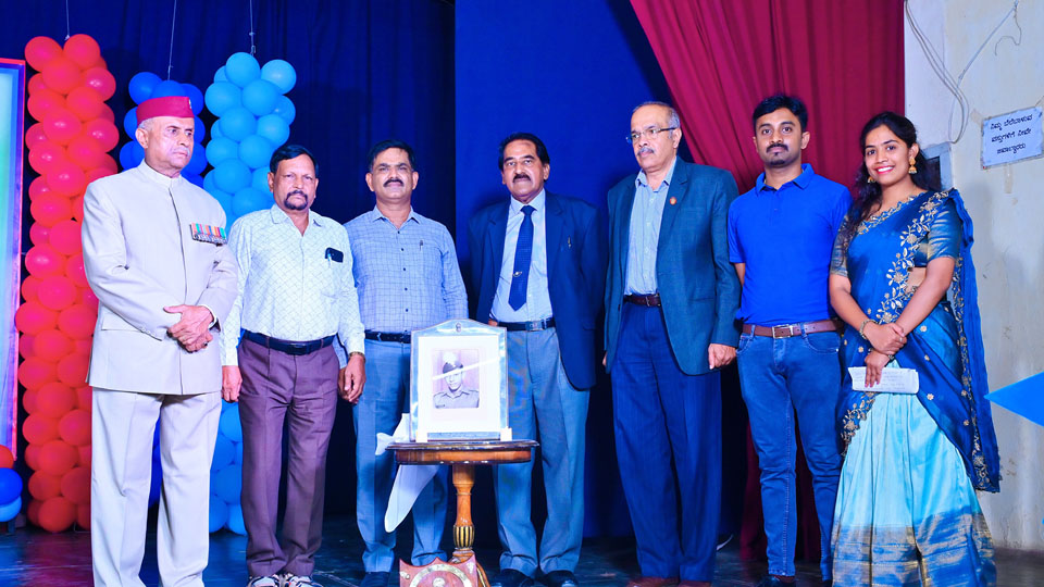 NCC Alumni Association holds Veergati Lt. Ashok P. Mutgikar cultural festival