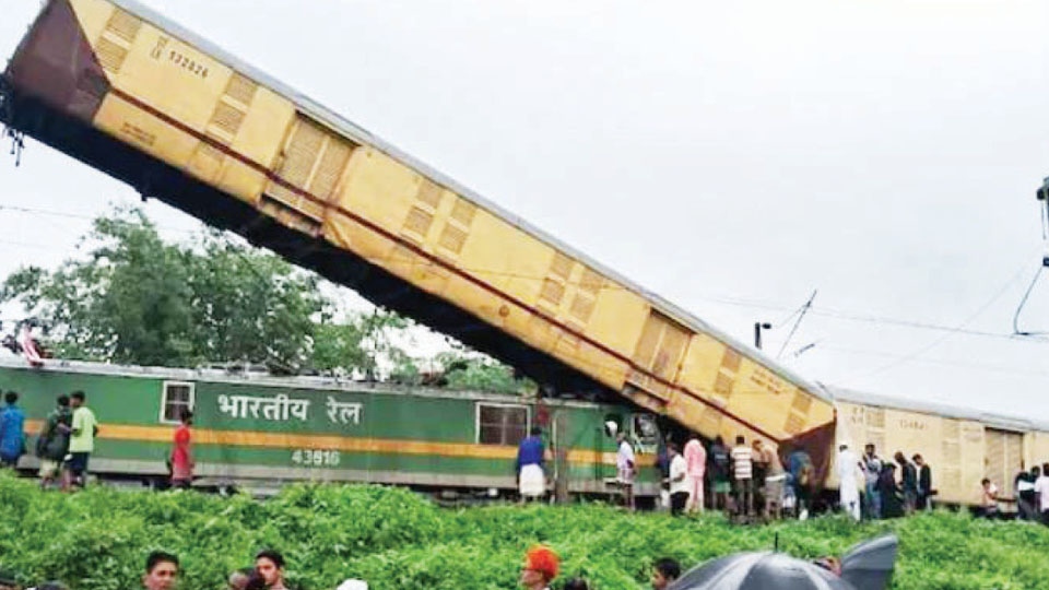 Railway accident: Demanding Minister’s resignation unjustified