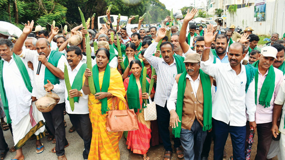 Farmers launch indefinite stir seeking fulfilment of demands