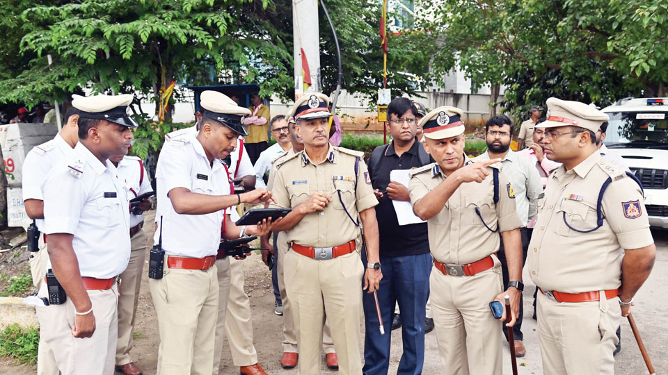 ADGP Alok Kumar inspects ITMS cameras in city