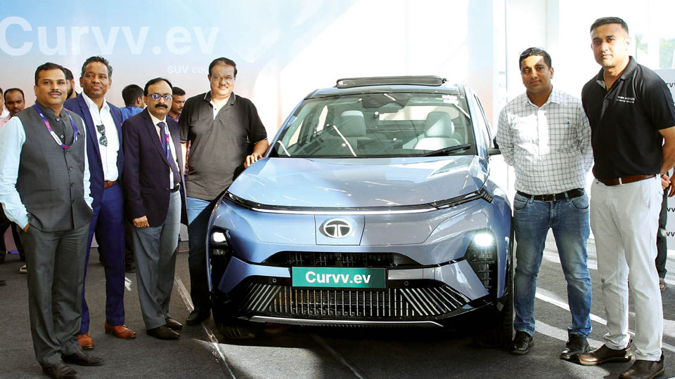 Curvv.ev launched at Urs Kar