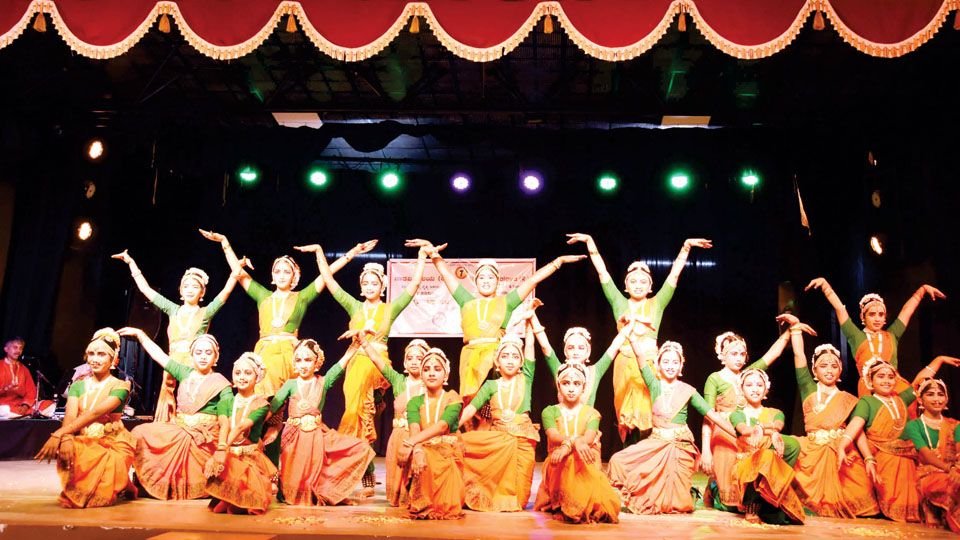 Nada Nritya Mukula: Tender dancing buds of Nadavidyalaya bloom to flowers