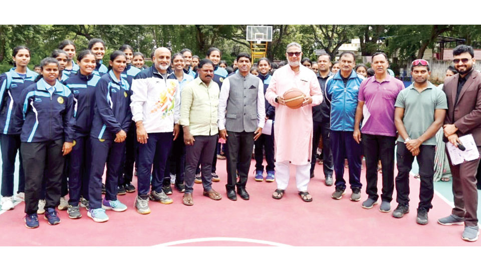 Encourage sports to groom new leaders: MLA