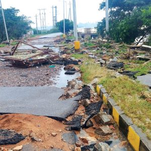 Road connecting Wellesley Bridge washed away