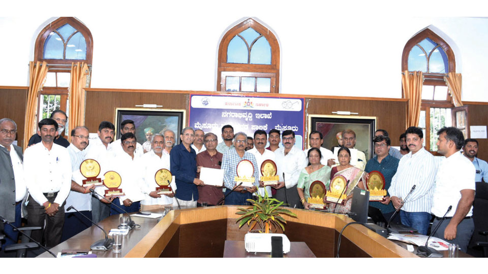 Swachh Survekshan-2024: MCC distributes prizes, certificates