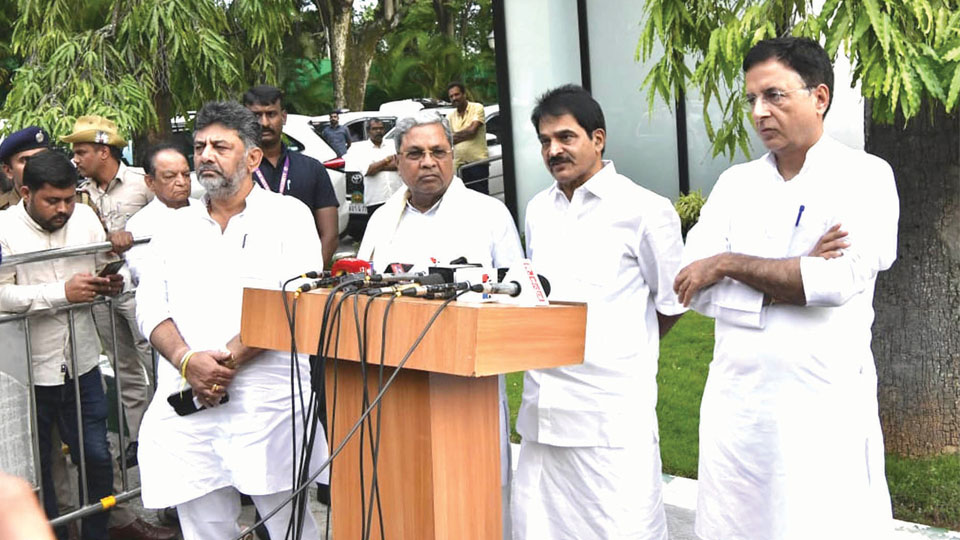 Congress High Command throws weight behind Siddaramaiah