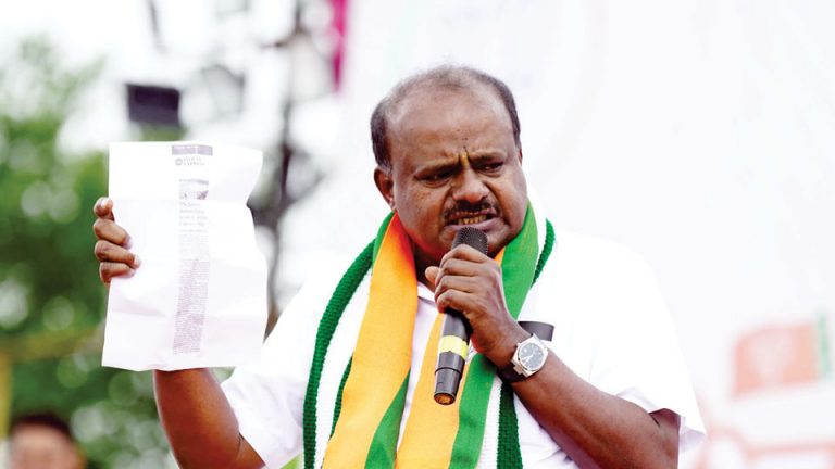 HDK DKS intensify personal attacks Star of Mysore