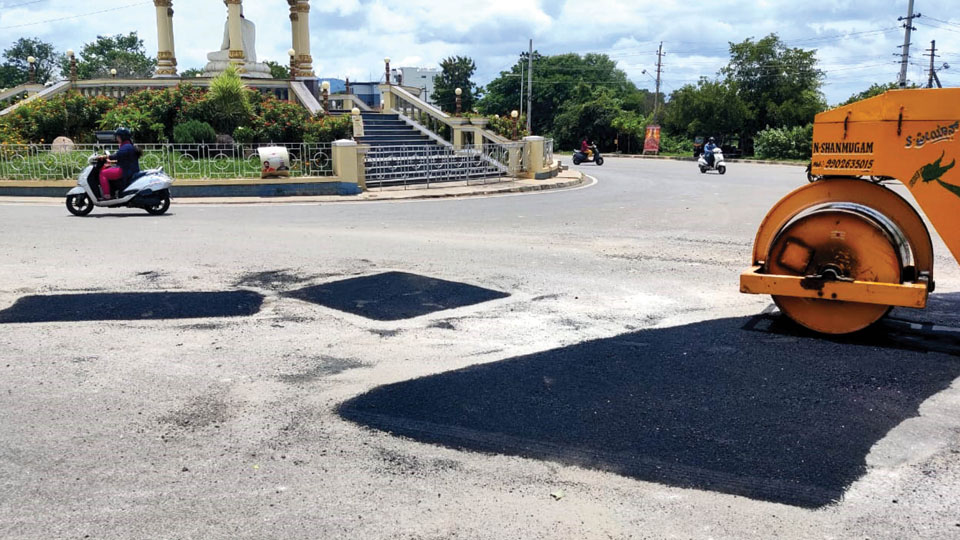 Dasara 2024: MCC launches patch work to fix potholes