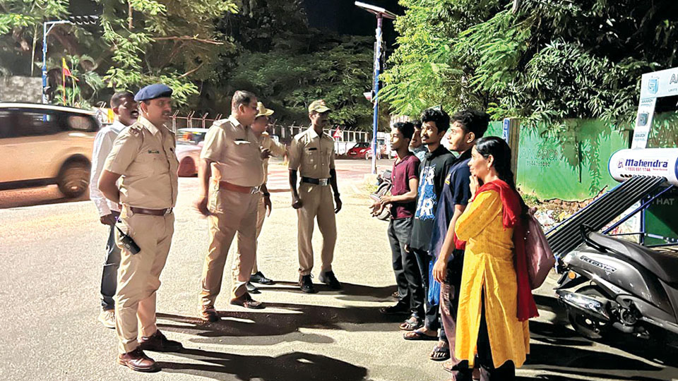 Increasing visibility, curbing crime ahead of Dasara: Police intensify Foot Patrolling