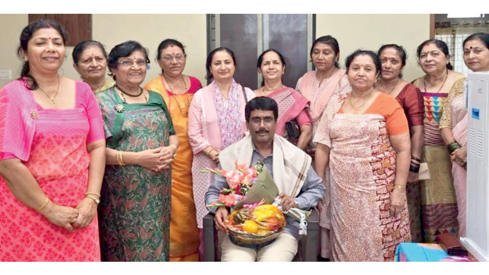 Ex-Corporator SBM Manju feted