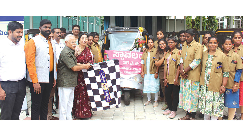 Eleven underprivileged women empowered to earn livelihood