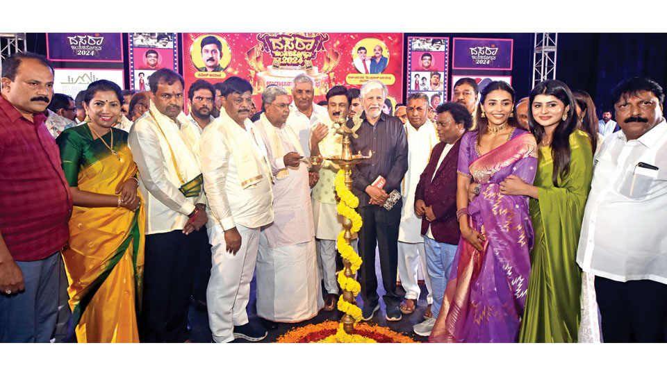 ‘Dwarakish has made enormous contribution for Kannada Film Industry’