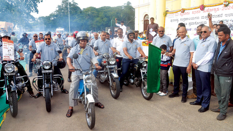 150 Jawa bikes vroom this Dasara