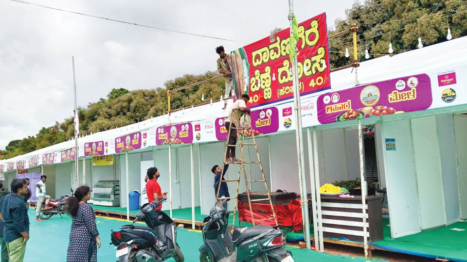 Chaos at Dasara Food Mela