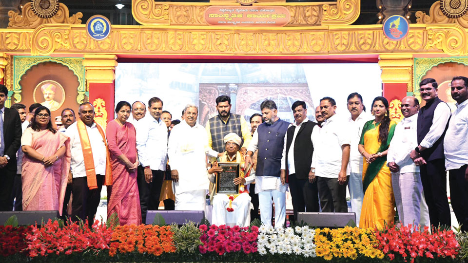 Pt. Basavaraj Bhajantri conferred Rajya Sangeet Vidwan Award