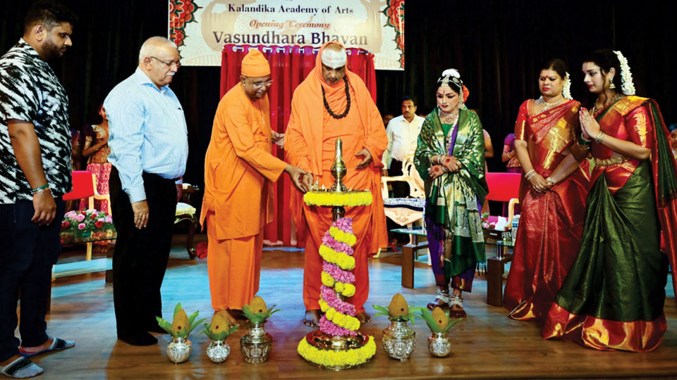 Vasundhara Bhavan, new stage for artistes