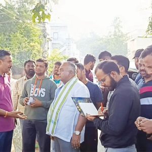 MLA Srivatsa hears public grievances at Jayanagar