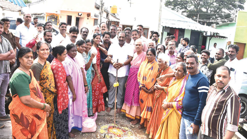 MLA lays foundation for development works at Karakushalanagar