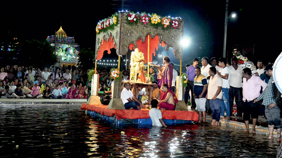 Theppotsava at Paduvarahalli temple