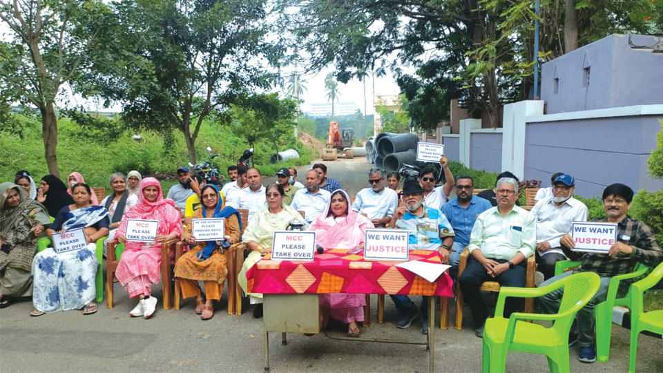 Residents launch snap stir seeking basic amenities