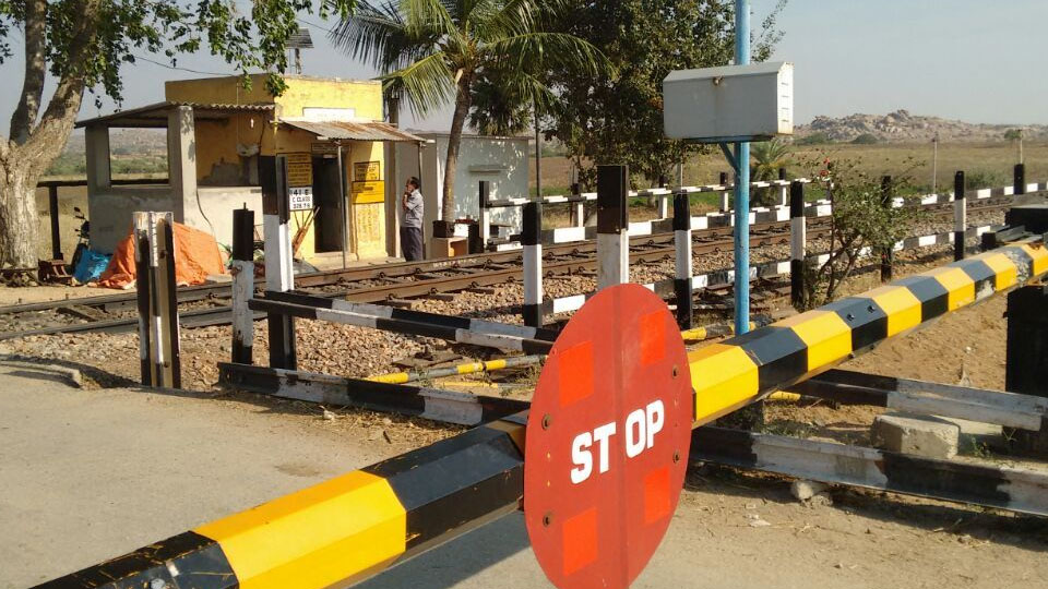 Close this Railway Gate at Apollo Circle, Nanjangud