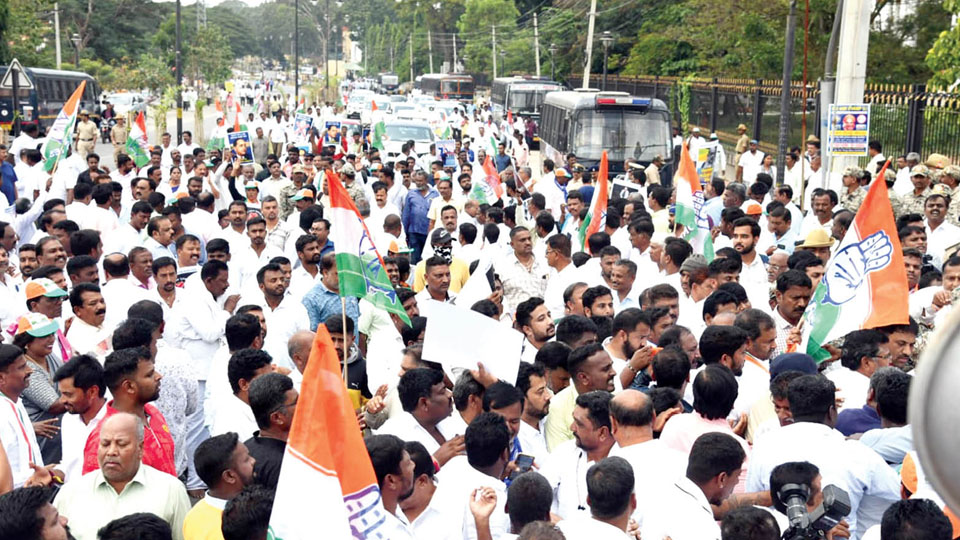 Congress takes out Babasaheb Ambedkar Samman March in city