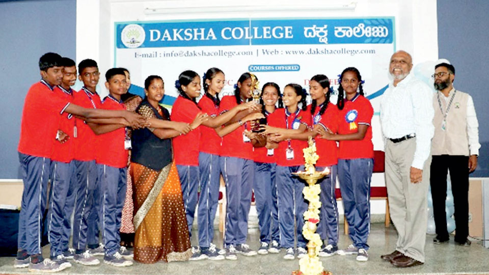 Daksha Talent Hunt-2024:  Kamadhenu High School wins Overall Championship