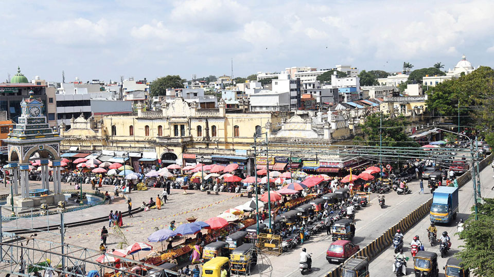 Fate of dilapidated heritage Devaraja Market and Lansdowne buildings