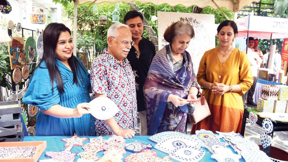 Pramoda Devi opens Sayoga Bazaar