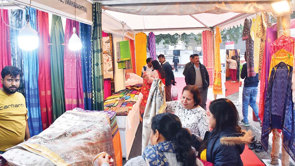 ‘Silk Fab’ expo-cum-sale at JSS Mysuru Urban Haat