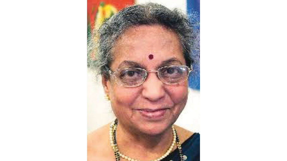 S.L. Bhyrappa Sahitya Pratishtana Award for writer Uma Kulkarni