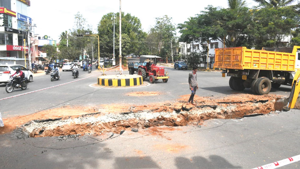 Kuvempunagar’s Vijaya Bank Circle transforming as Nijalingappa Circle