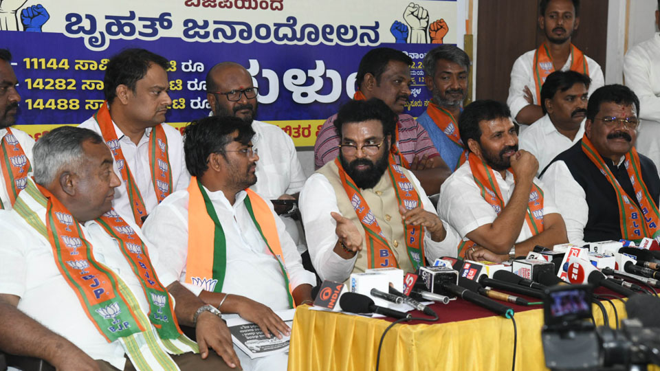 Congress Government has emptied treasury: B. Sriramulu