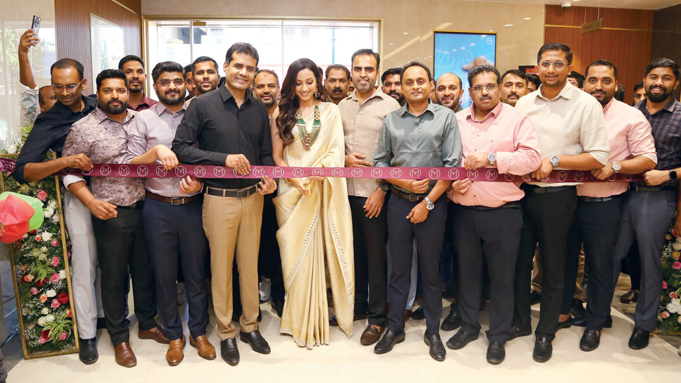 Malabar opens new showroom in Chitradurga