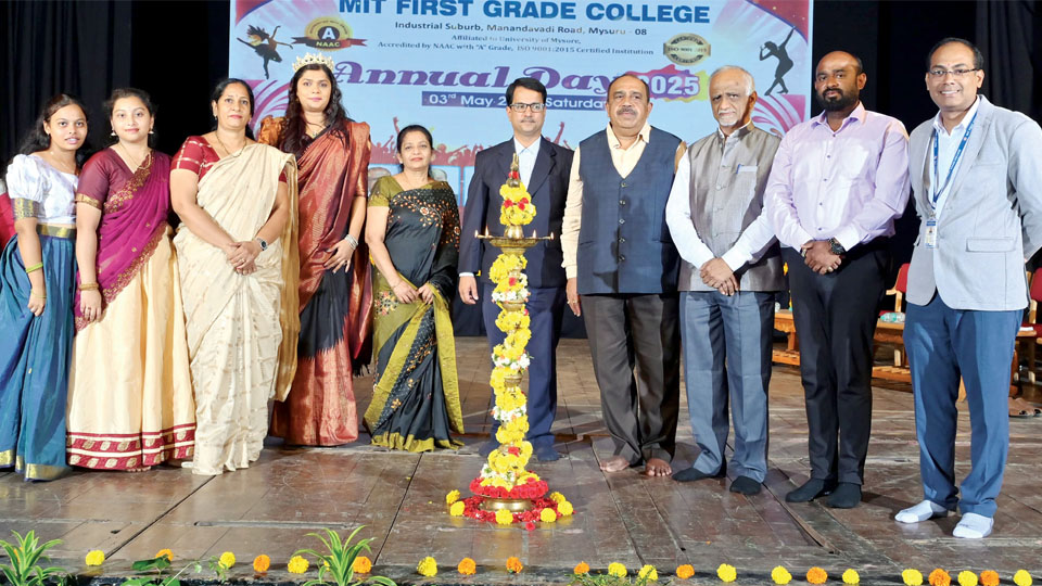 MIT First Grade College Celebrates Annual Day
