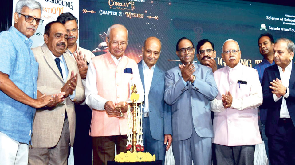 Educators advocate critical thinking in school reforms