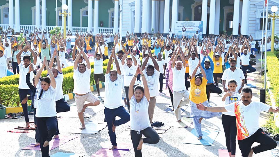 Yoga Dhanush marks beginning of IDY- 2025