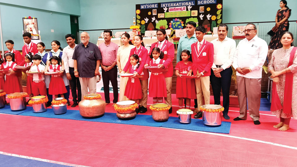 Danotsava 2025: Children donate essential items to old age home